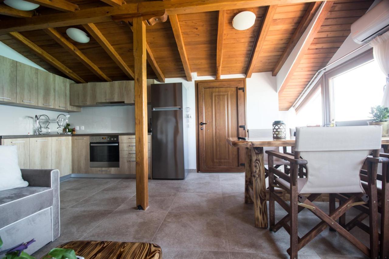Ferienwohnung Golden Attic Nea Roda Exterior foto